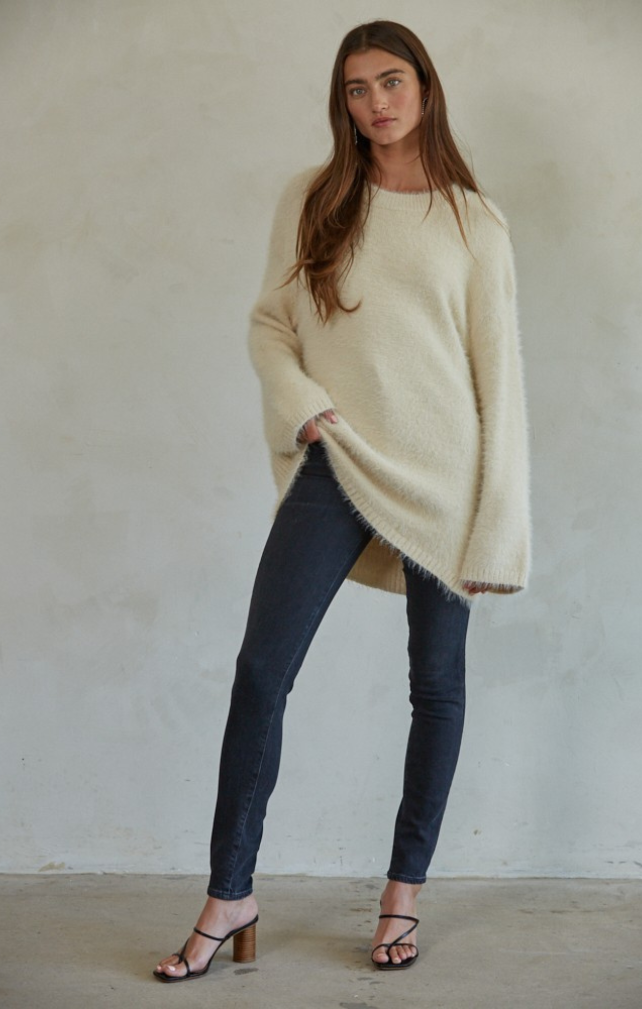 Shop At Grace, Jonelle Pullover, cream, long sleeves, round neck, oversized sweater