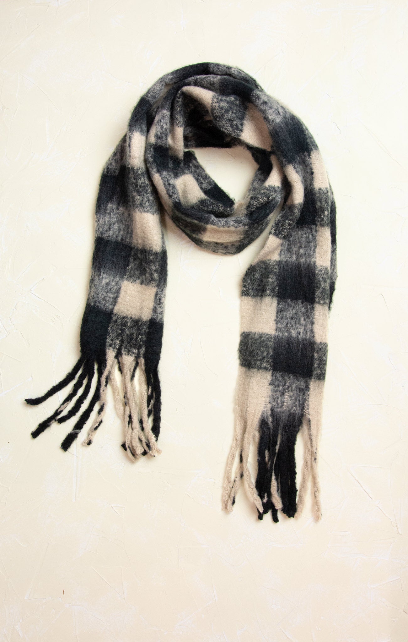 Romy Buffalo Plaid Chunky Scarf, buffalo plaid, fringe ends, acrylic, black and cream 