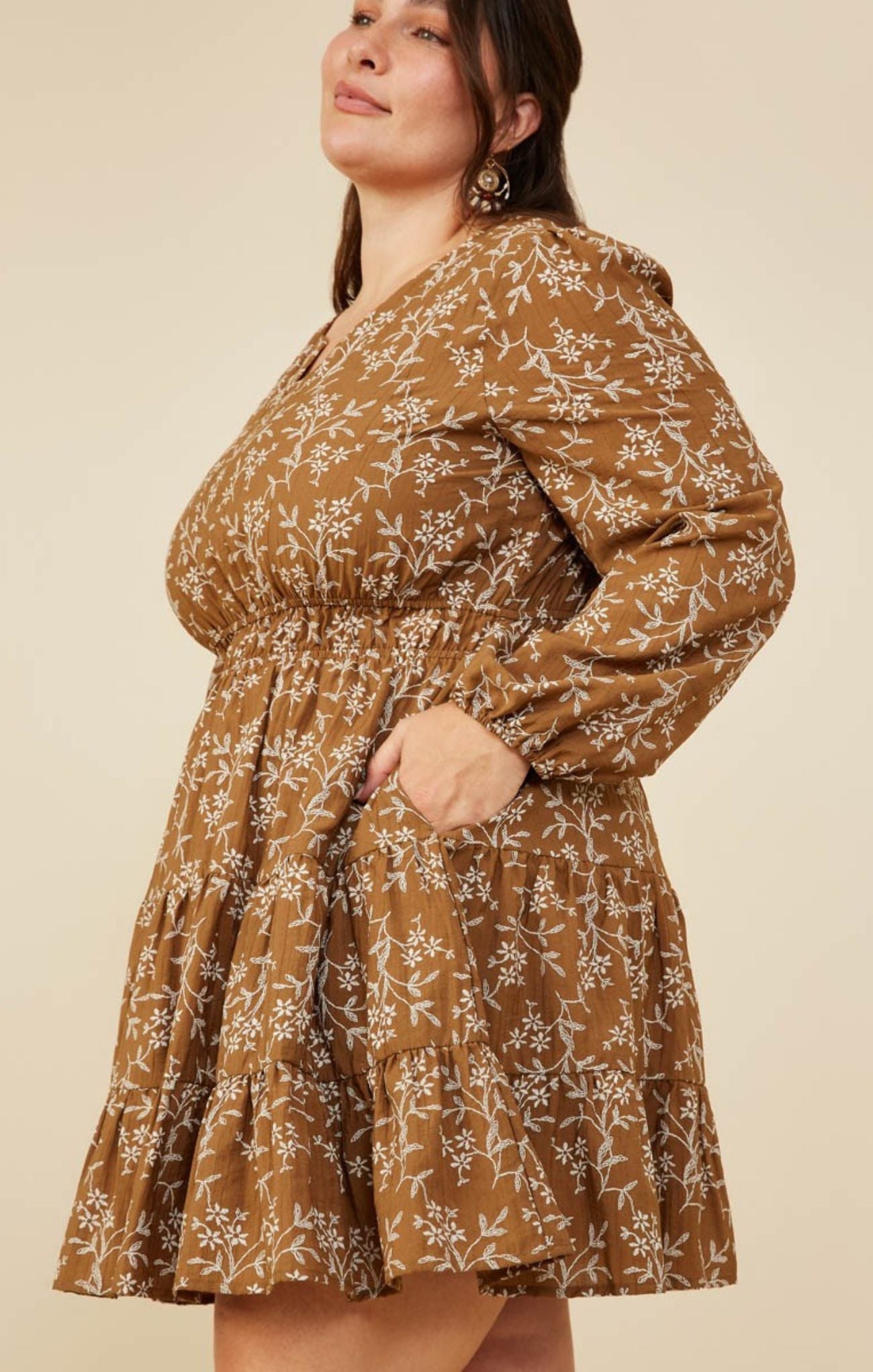 Curvy Autumn Dress, brown floral pattern, long sleeve, mini dress, side