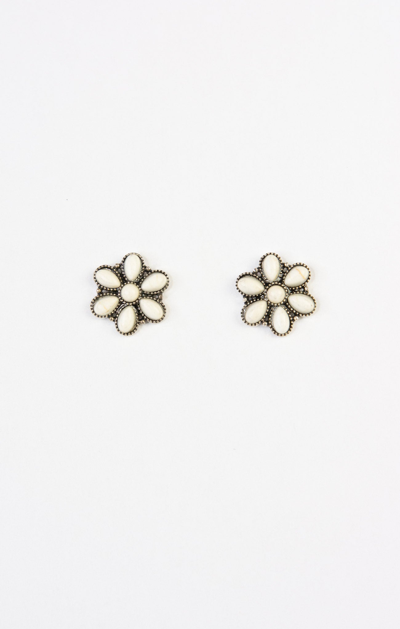 poppy bohemian western studs, white flower, earrings