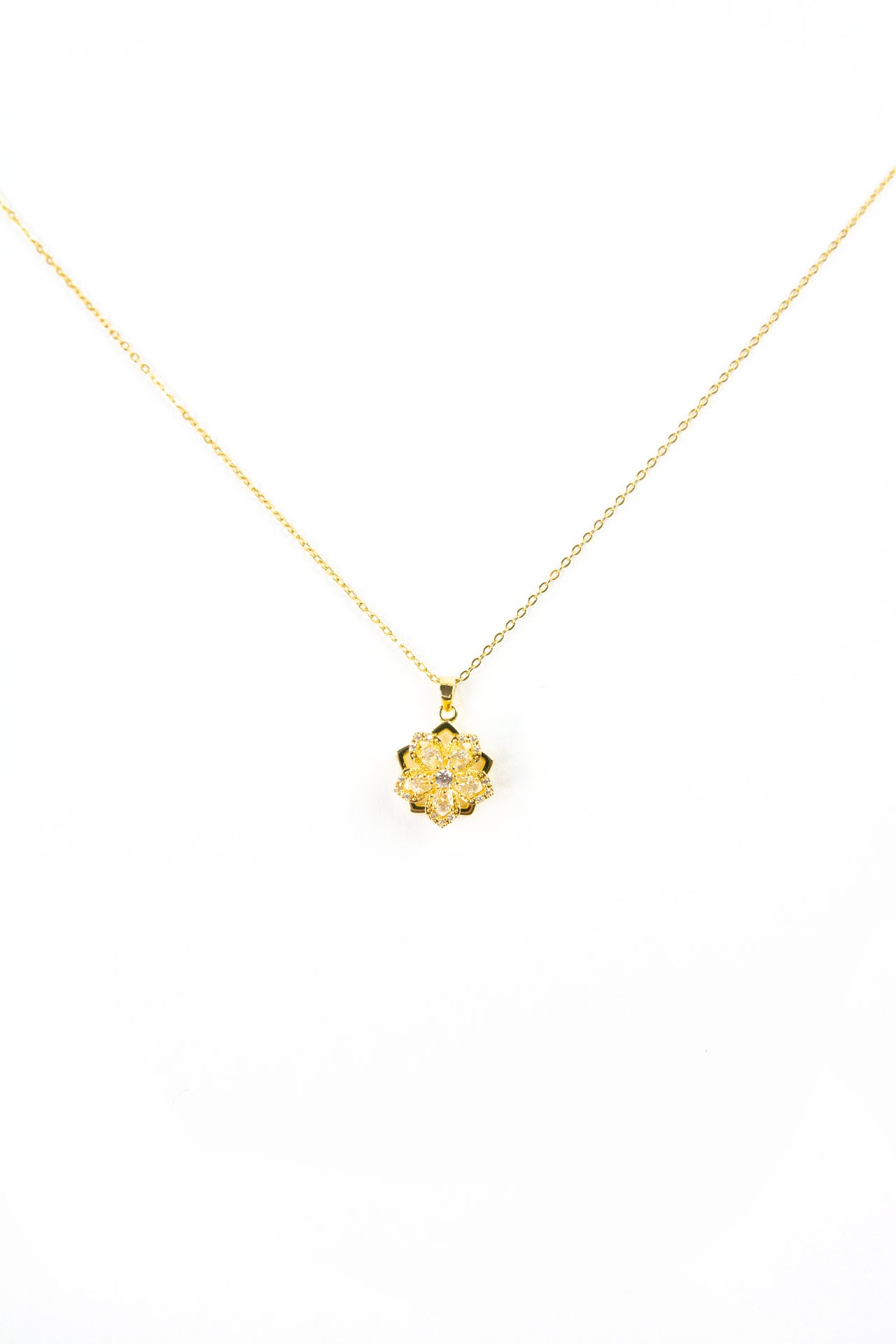 Alice Glitzy Flower Pendant Necklace