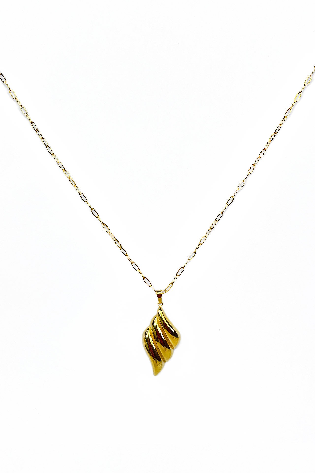 Savannah Geometric Wave Pendant Necklace